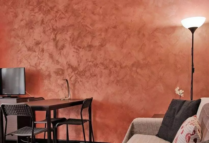 پانسیون Casa Aurora Self Catering Studio Como Vacanze