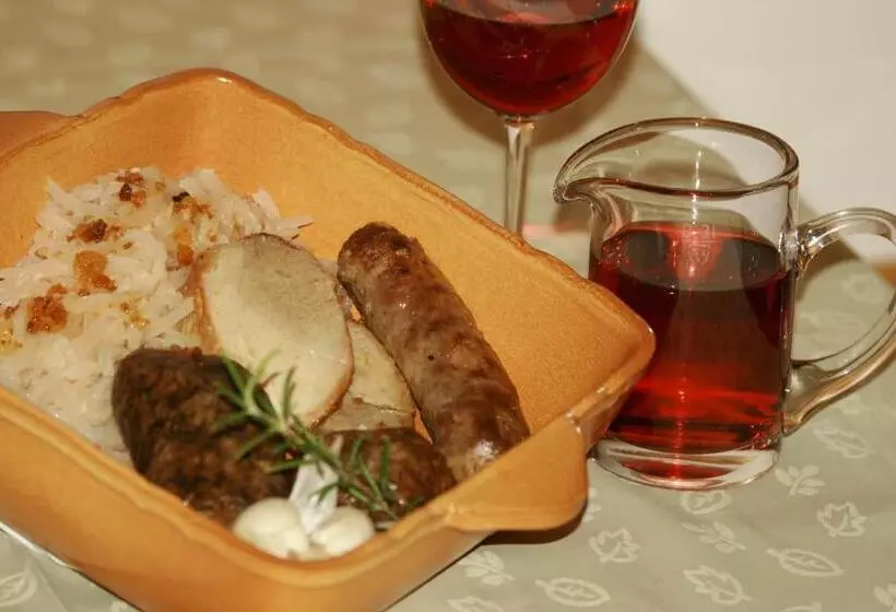 هاستل Guest House And Museum Firšt