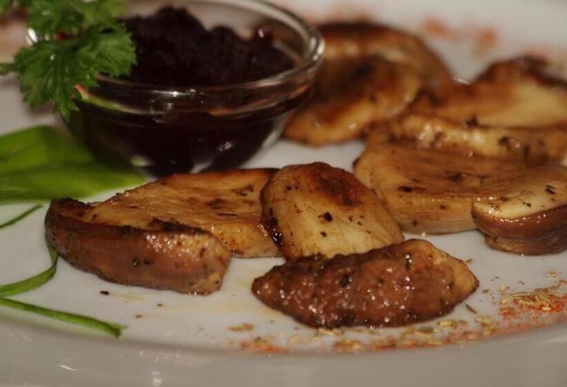 هاستل Guest House And Museum Firšt