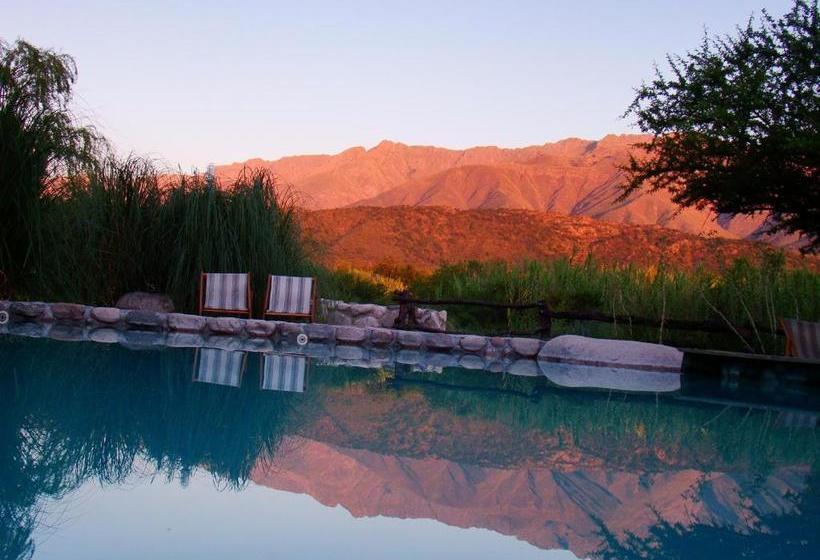 Hostel Posada La Valentina