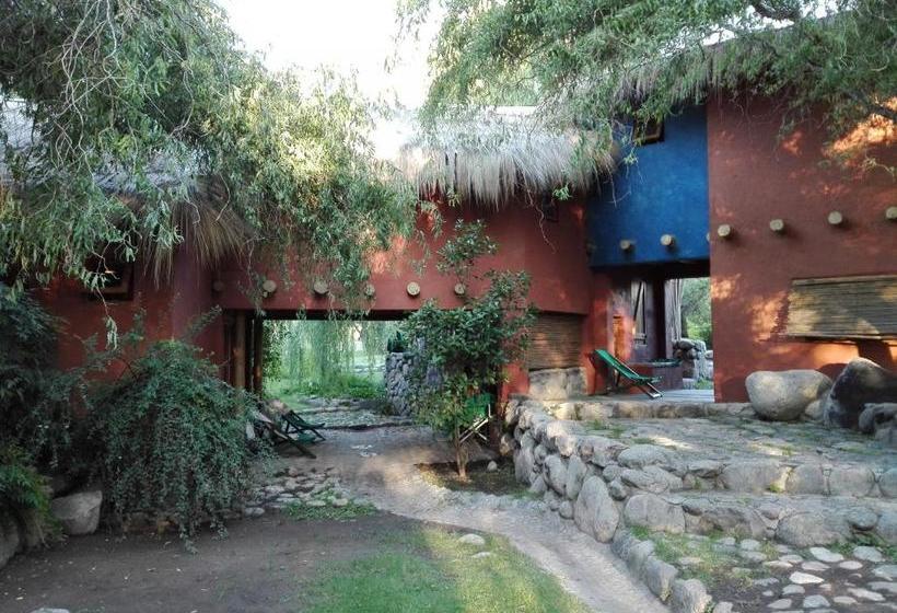 Hostel Posada La Valentina