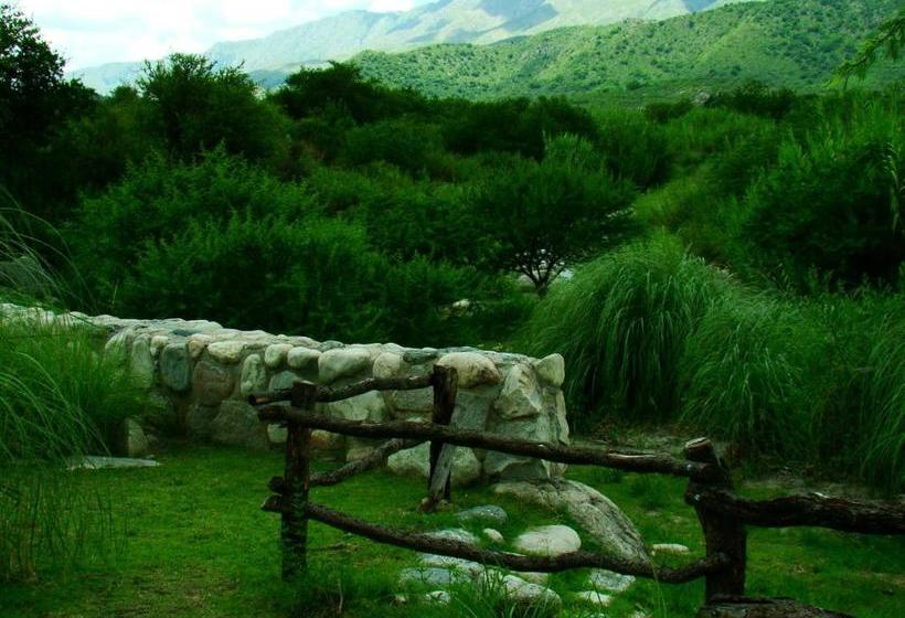 Hostel Posada La Valentina