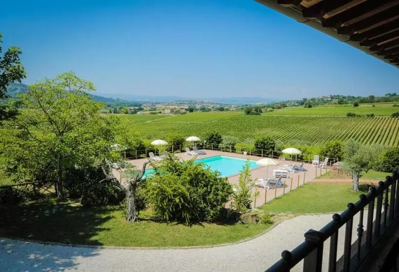Hotelli Agriturismo Il Divin Casale