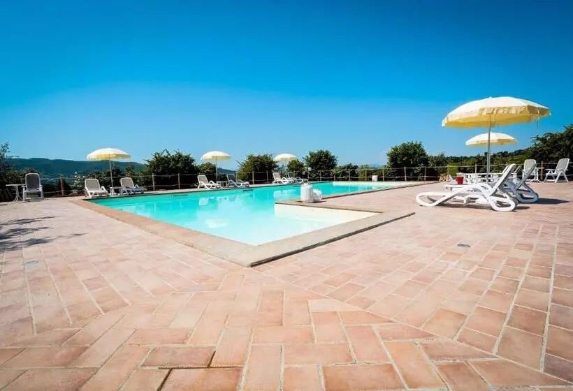 Hotelli Agriturismo Il Divin Casale
