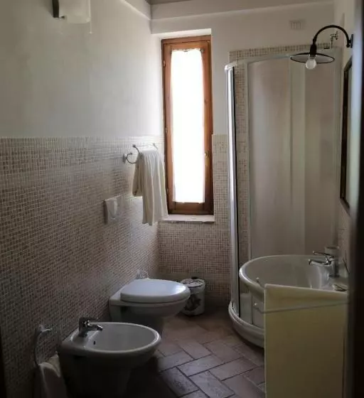 Hotelli Agriturismo Il Divin Casale