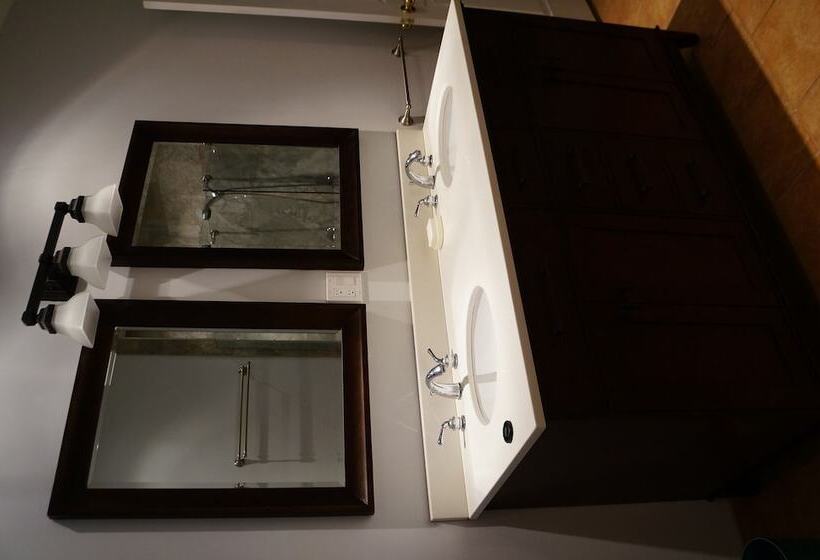 膳宿费 Elevate Rooms Taigh Ice