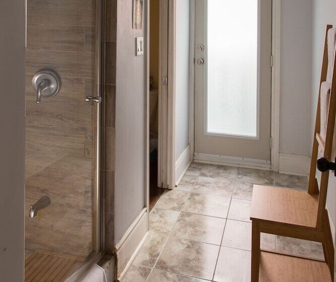 膳宿费 Elevate Rooms Taigh Ice