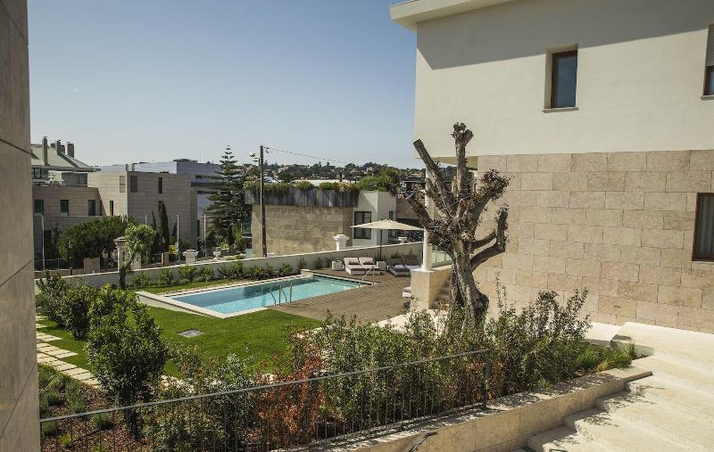 پانسیون Somewhere  Estoril Guesthouse