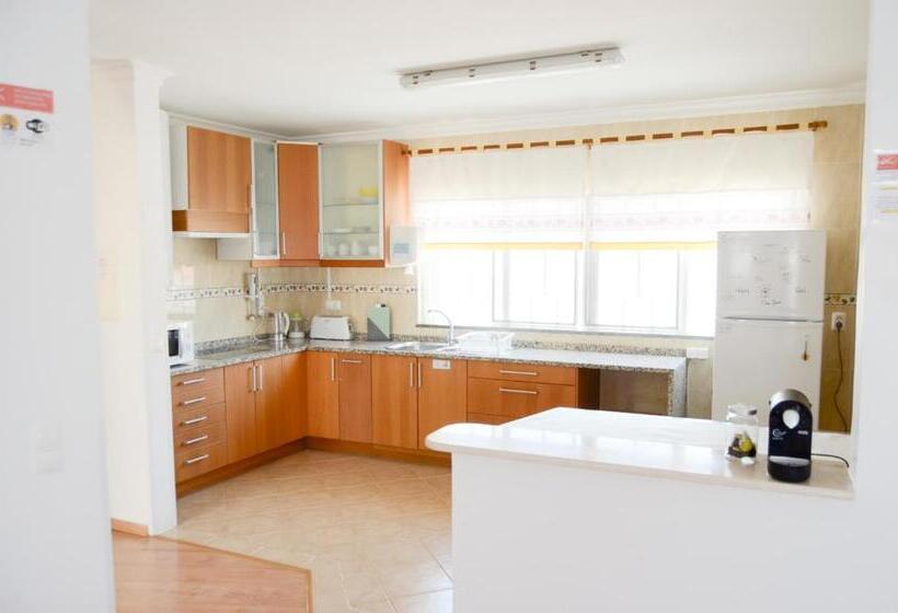 بنسيون Bjb Alojamentos