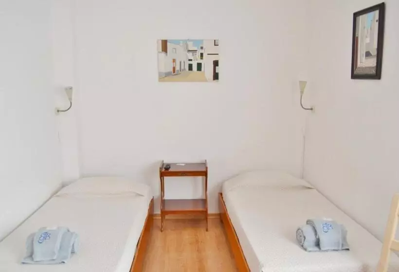 Majatalo Bjb   Alojamentos