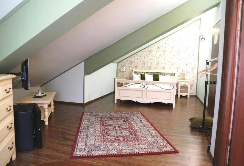 پانسیون Boutique Vila White Duchess