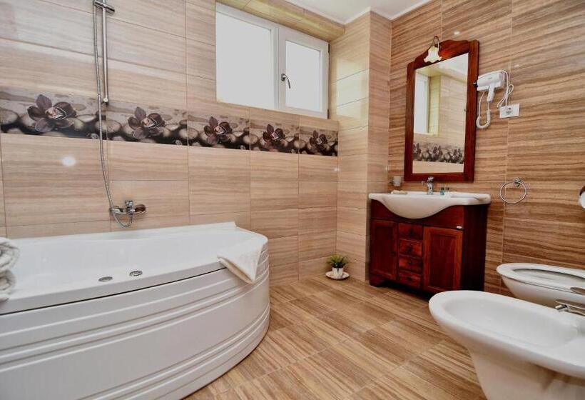 پانسیون Boutique Vila White Duchess