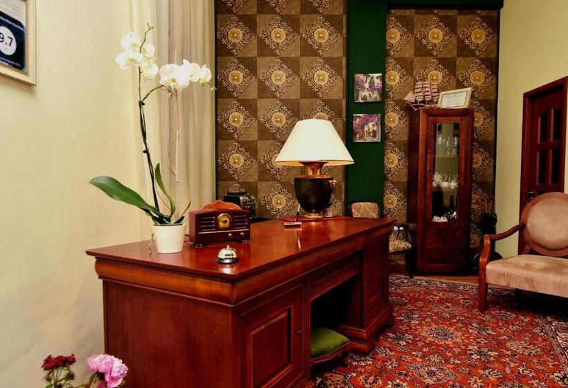 پانسیون Boutique Vila White Duchess