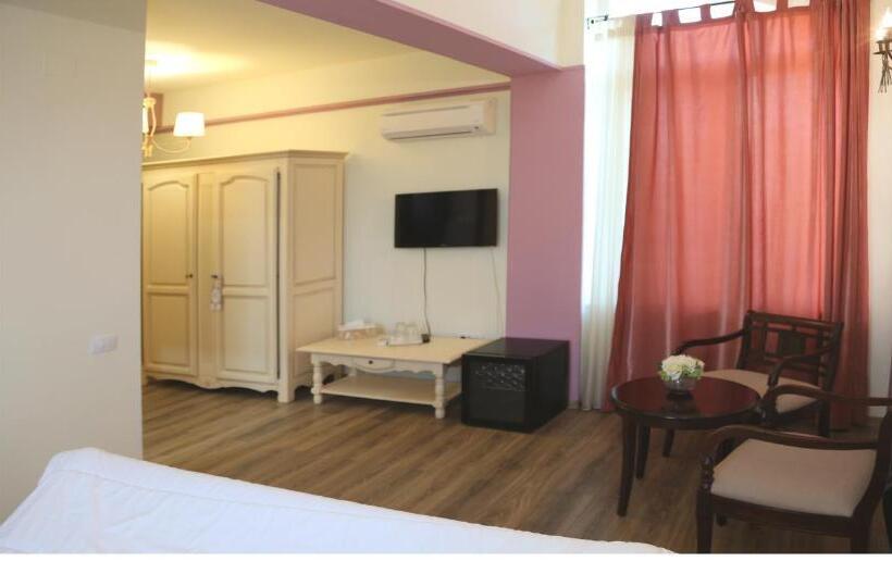 پانسیون Boutique Vila White Duchess