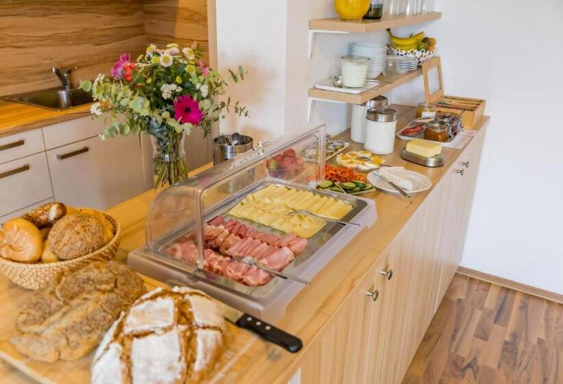 Pensionat Gästehaus Lackenblick