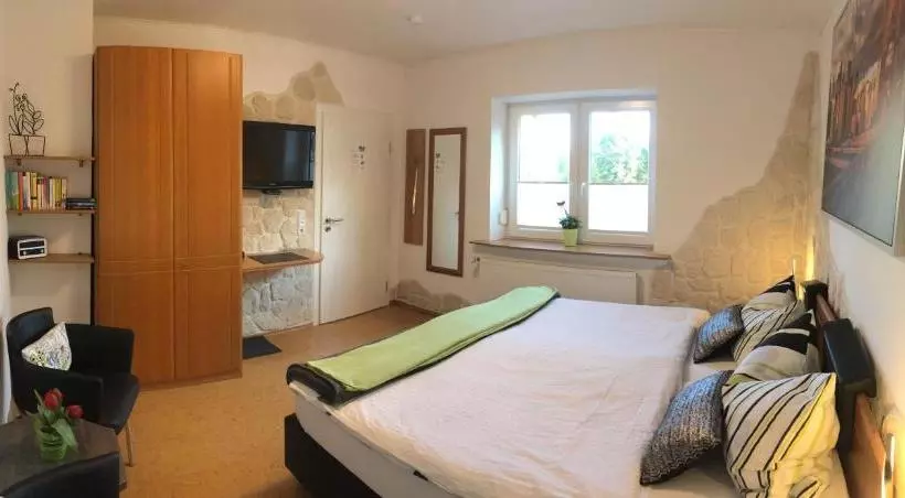 ユースホステル Appartement Pension Schüßler