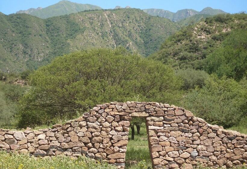 فندق صغير Las Cardas Posada