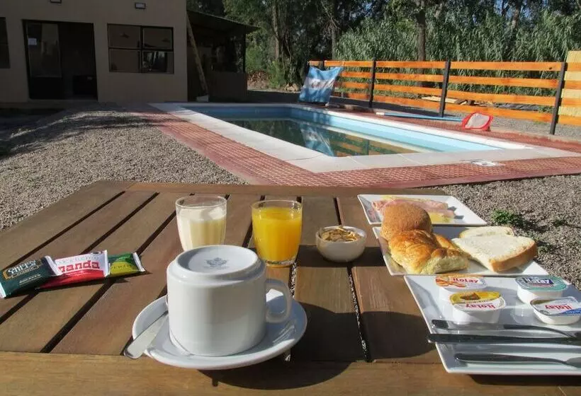 Retkeilymaja Las Cardas Posada