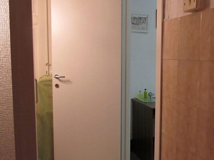 بنسيون Guest House Erika