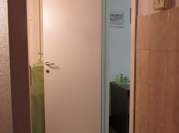 پانسیون Guest House Erika
