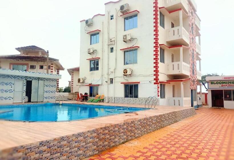 פנסיון Blooming Star Guest House