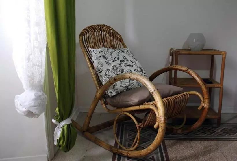 پانسیون I Continenti Guest House