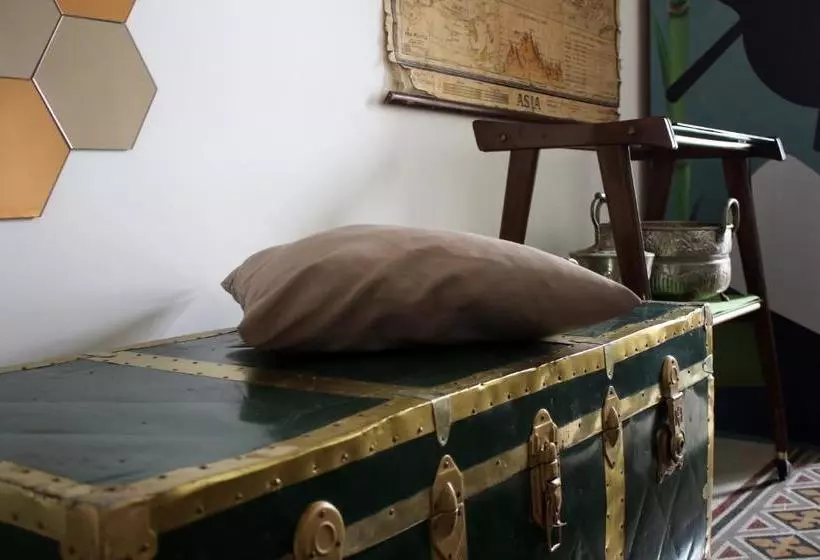 پانسیون I Continenti Guest House