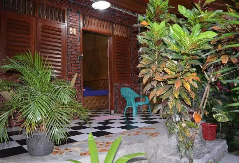 ペンション Junia Guesthouse Bukit Lawang