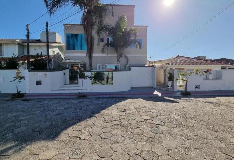 پانسیون Pousada Marques Floripa