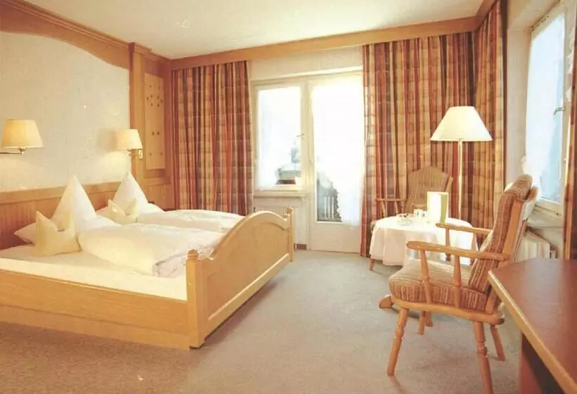 ユースホステル Gästehaus Elvia