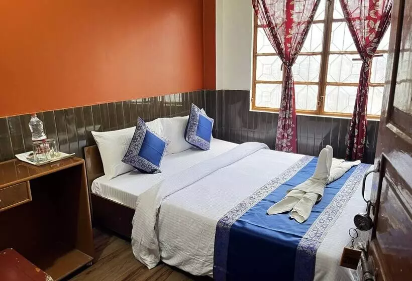 پانسیون Family Guest House