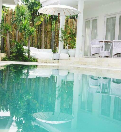 פנסיון Harmony Villas