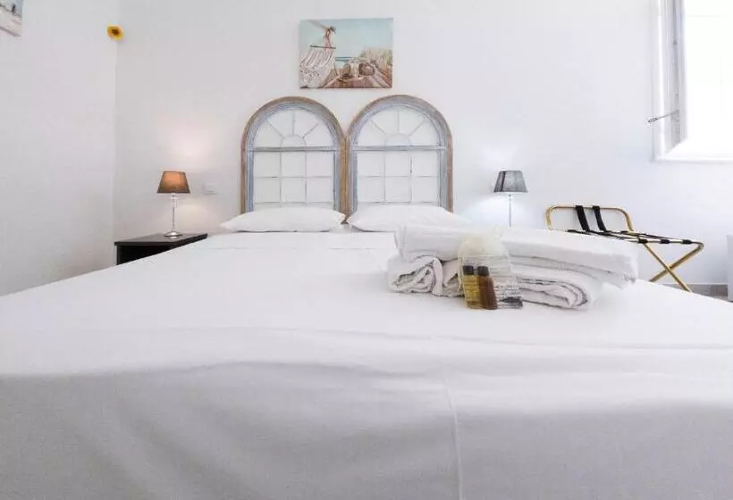 Majatalo Poggiamico Guest House