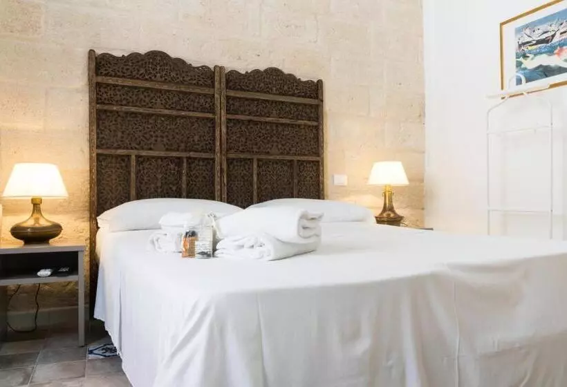 Majatalo Poggiamico Guest House