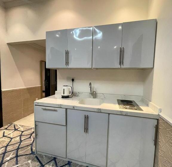 رواسي الفخامة للشقق الفندقية