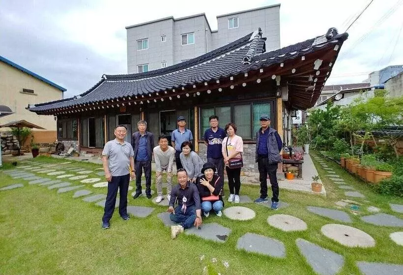 Majatalo Dasomchae Hanok Stay
