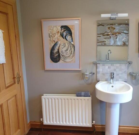 Пансион Lynster House