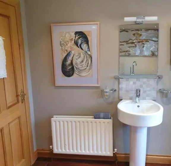 ペンション Lynster House