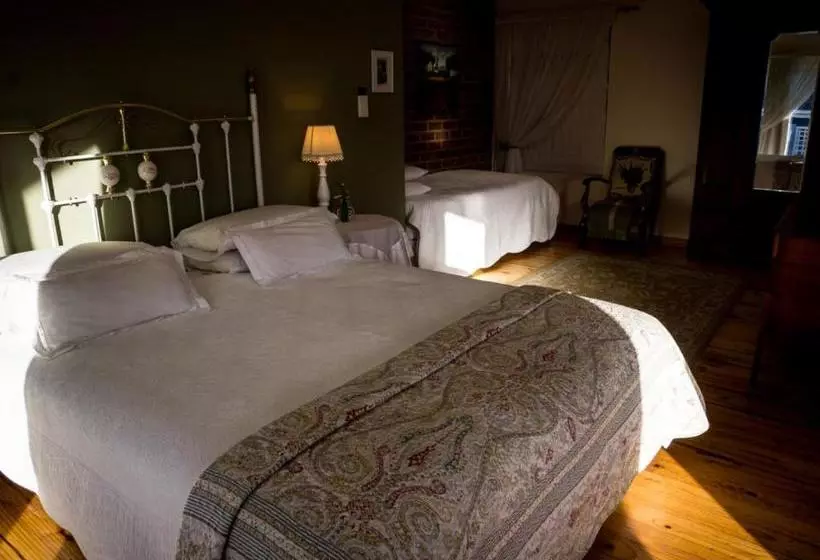 Majatalo Mon Ae Guesthouse