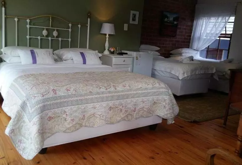 Majatalo Mon Ae Guesthouse