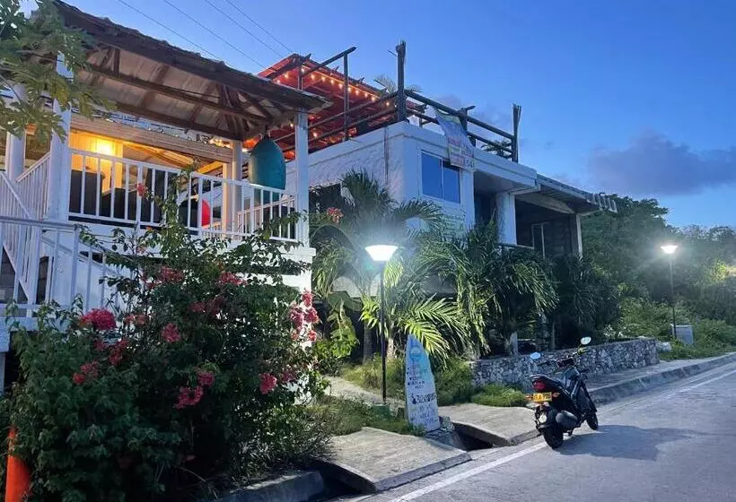 ペンション Sunrise View Posada