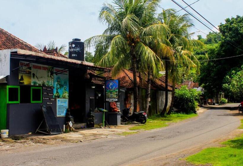 ペンション Teman Teman Bungalows1