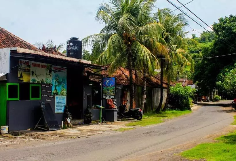 ペンション Teman Teman Bungalows1