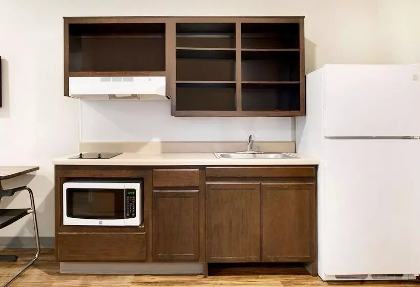 ホテル Woodspring Suites Nashville Airport