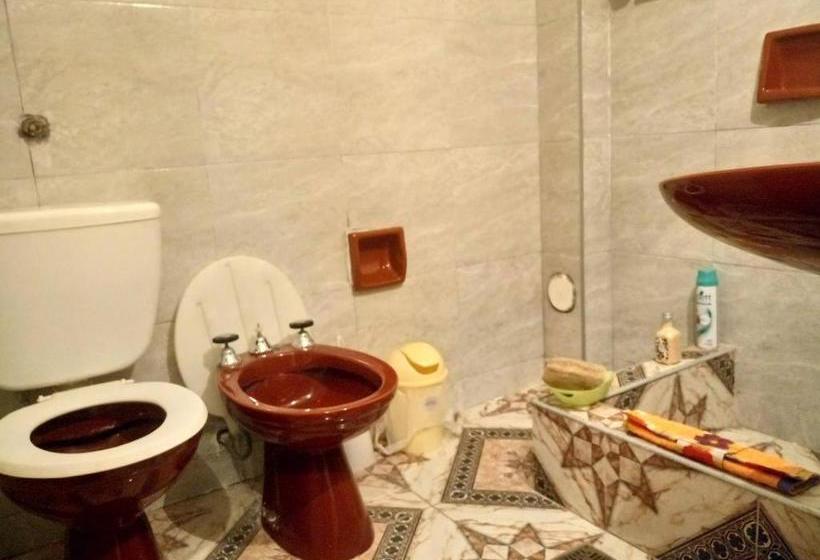 Parras Y Racimos Apart