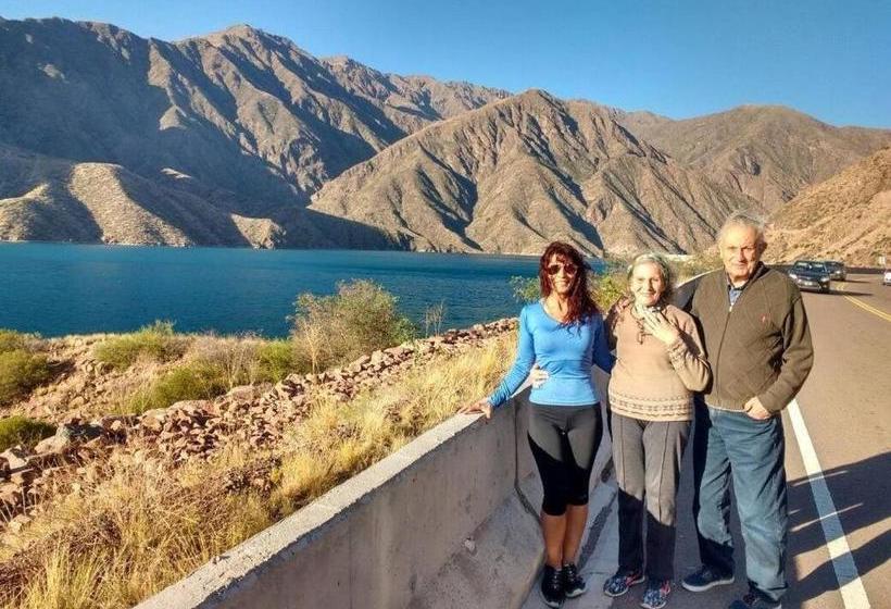 Parras Y Racimos Apart