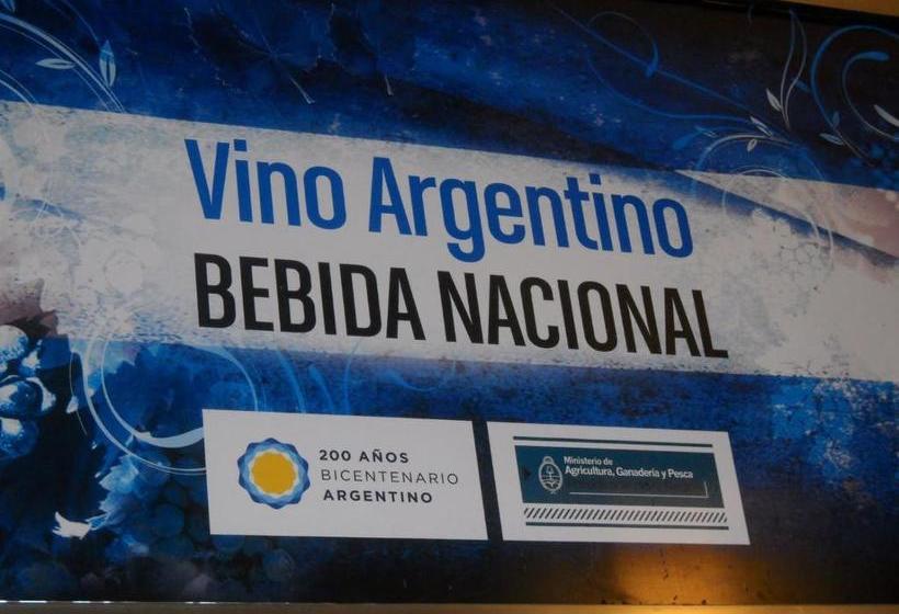 Parras Y Racimos Apart