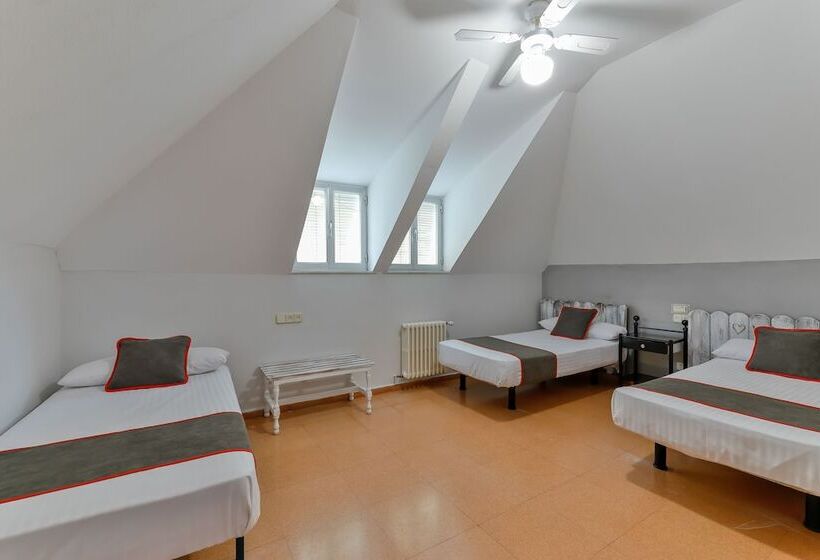 Пансион Hospedería Restaurante Pilar Villacastín