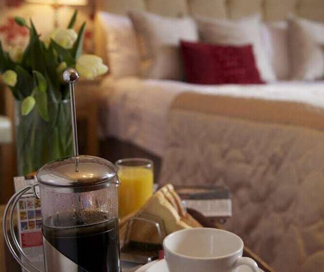 ユースホステル The Pytchley Inn