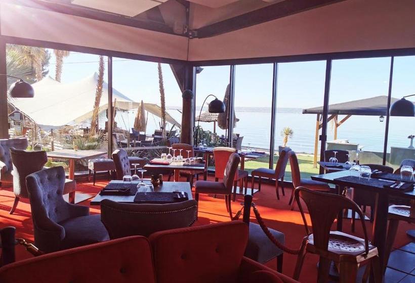 Отель Hôtel Restaurant Le Royal Provence